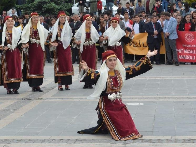 Kayseri'de coşkulu 19 Mayıs kutlaması