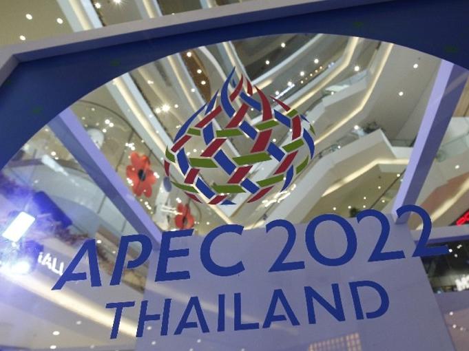 5 ülke, Rusya'yı protesto etmek için APEC toplantısını terk etti