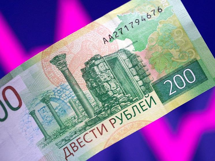 Rus rublesi beş yılın zirvesine yükseldi: İşte nedenleri...