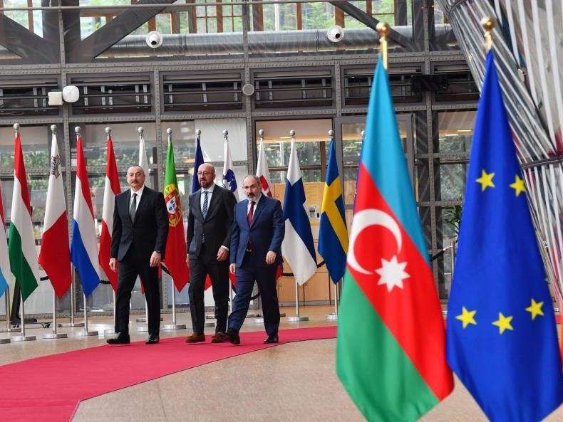 Azerbaycan-Ermenistan sınırı yeniden belirleniyor