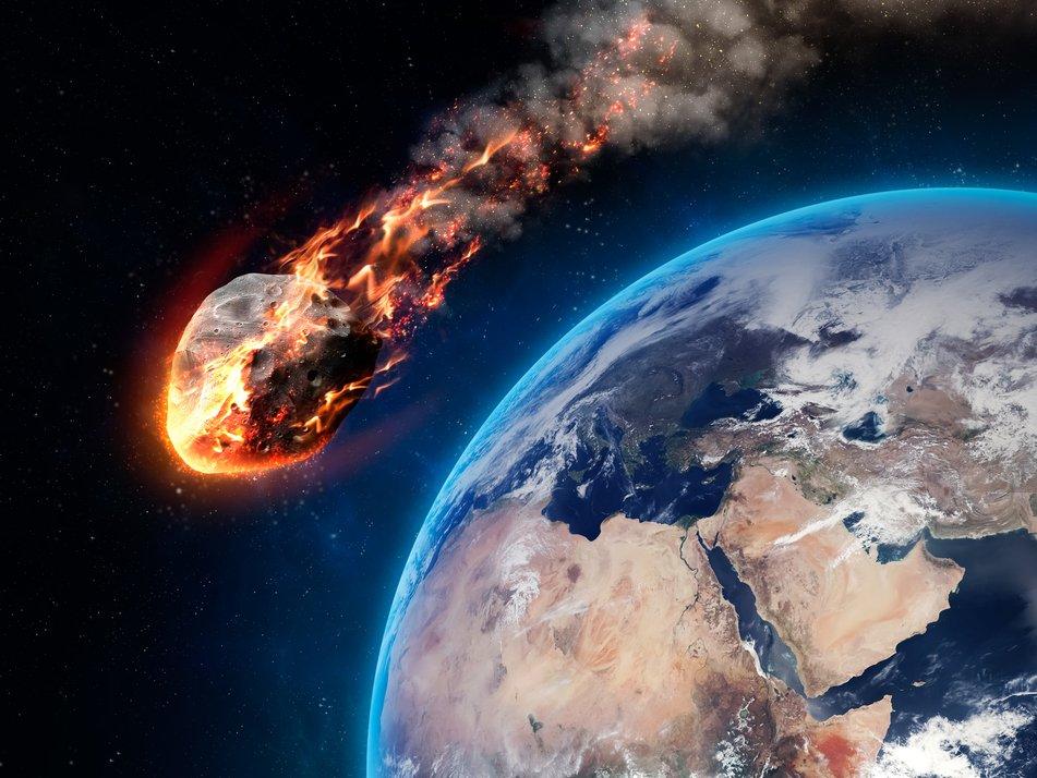 Üç gün içinde Dünya'nın yakınından dev bir asteroit geçecek