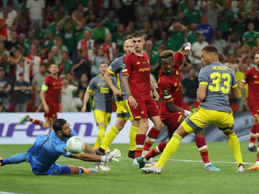 Roma Feyenoord finalinde tarihi zafer! UEFA Konferans Ligi'nde ilklerin gecesi