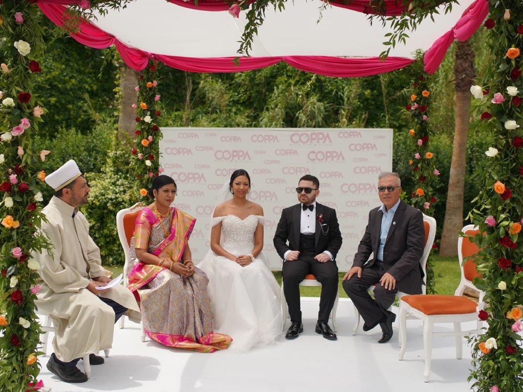 Pakistan ve Hindistanlı çift Antalya'daki düğünle evlendi