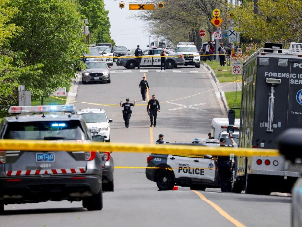 Kanada polisi, ilkokul yakınında silahlı bir kişiyi öldürdü