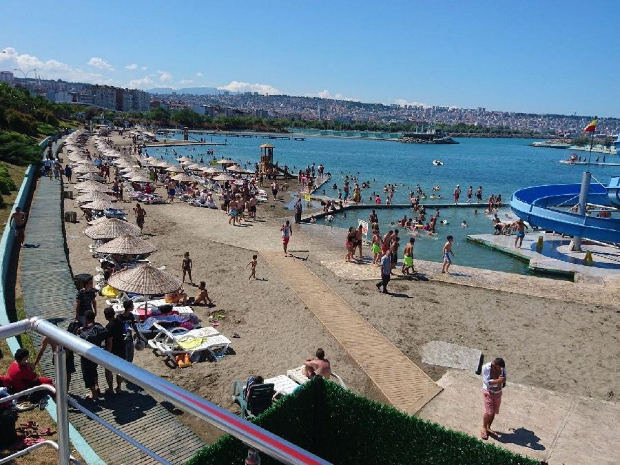 AKP'li belediye parklardan sonra halk plajına göz dikti