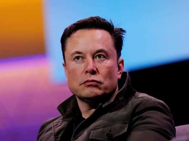 Elon Musk, çalışanlarını ofise gelmedikleri takdirde kovmakla tehdit etti