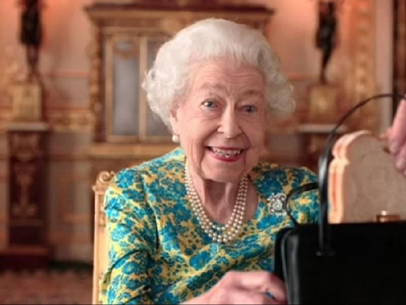 Kraliçe Elizabeth'in Platin Jübile'ye özel animasyon videosu gündeme oturdu