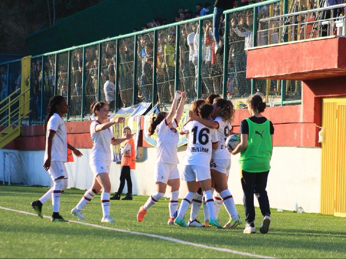 Kadın Futbol Süper Ligi'nde finalin adı belli oldu
