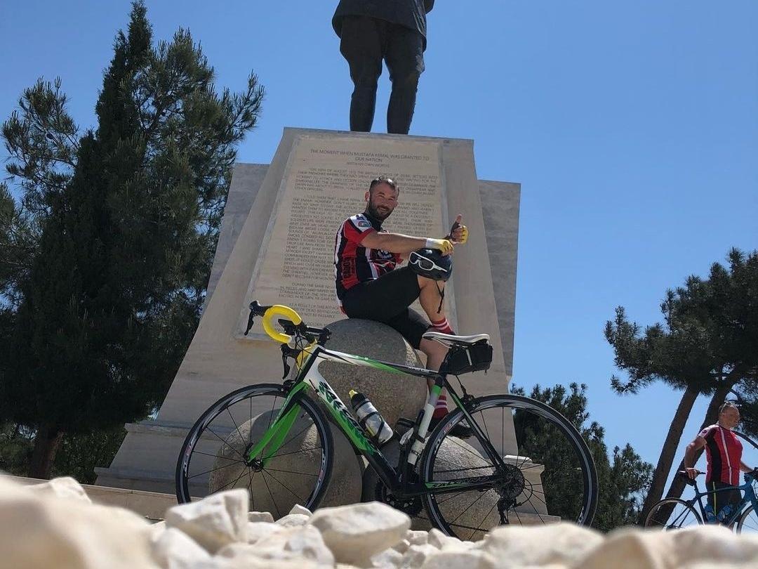 Arnavutköy'de taksinin çarptığı bisikletli öldü