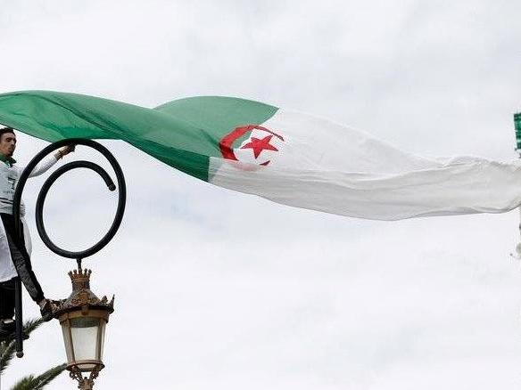 Cezayir, İspanya ile 20 yıllık Dostluk ve İşbirliği Anlaşması'nı askıya aldı