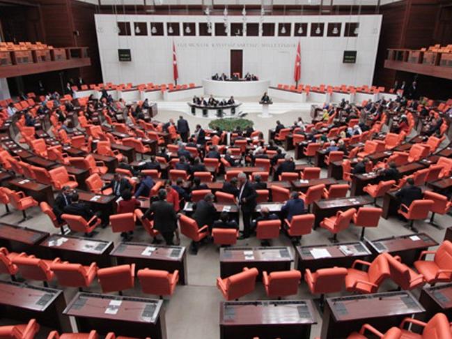 'Dezenformasyon düzenlemesi' Meclis'te görüşülmeye başlandı