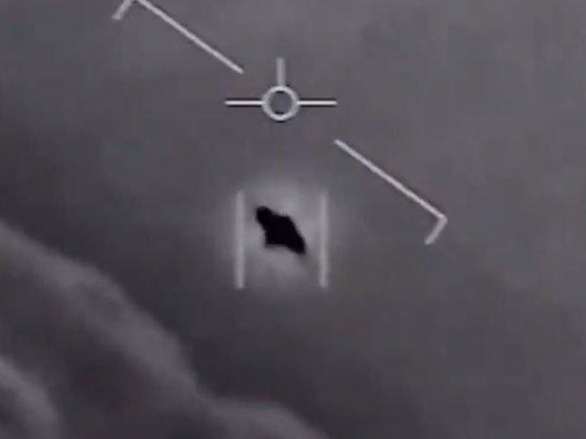 NASA, UFO avına katılıyor