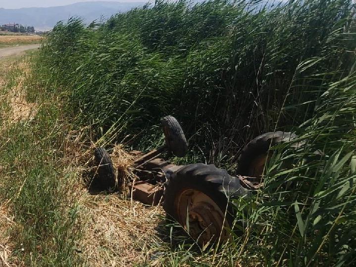 Gaziantep'te devrilen traktörün sürücüsü öldü, eşi yaralı