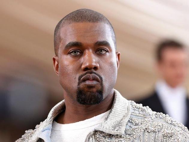 Kanye West, Adidas'ı tasarımlarını çalmakla suçluyor