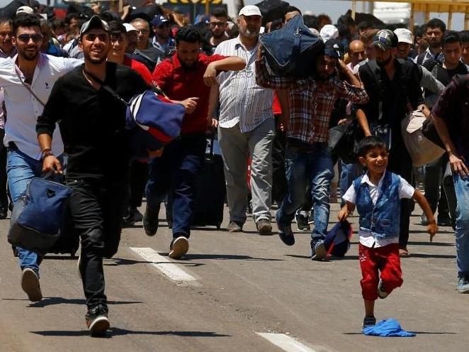 Middle East Eye: Türkiye'den ayrılan Suriyelilerin sayısı artıyor