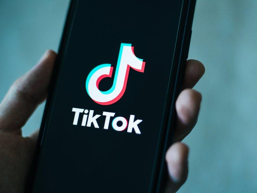 TikTok: "Facebook gibi bir sosyal ağ değiliz, bir eğlence platformuyuz"