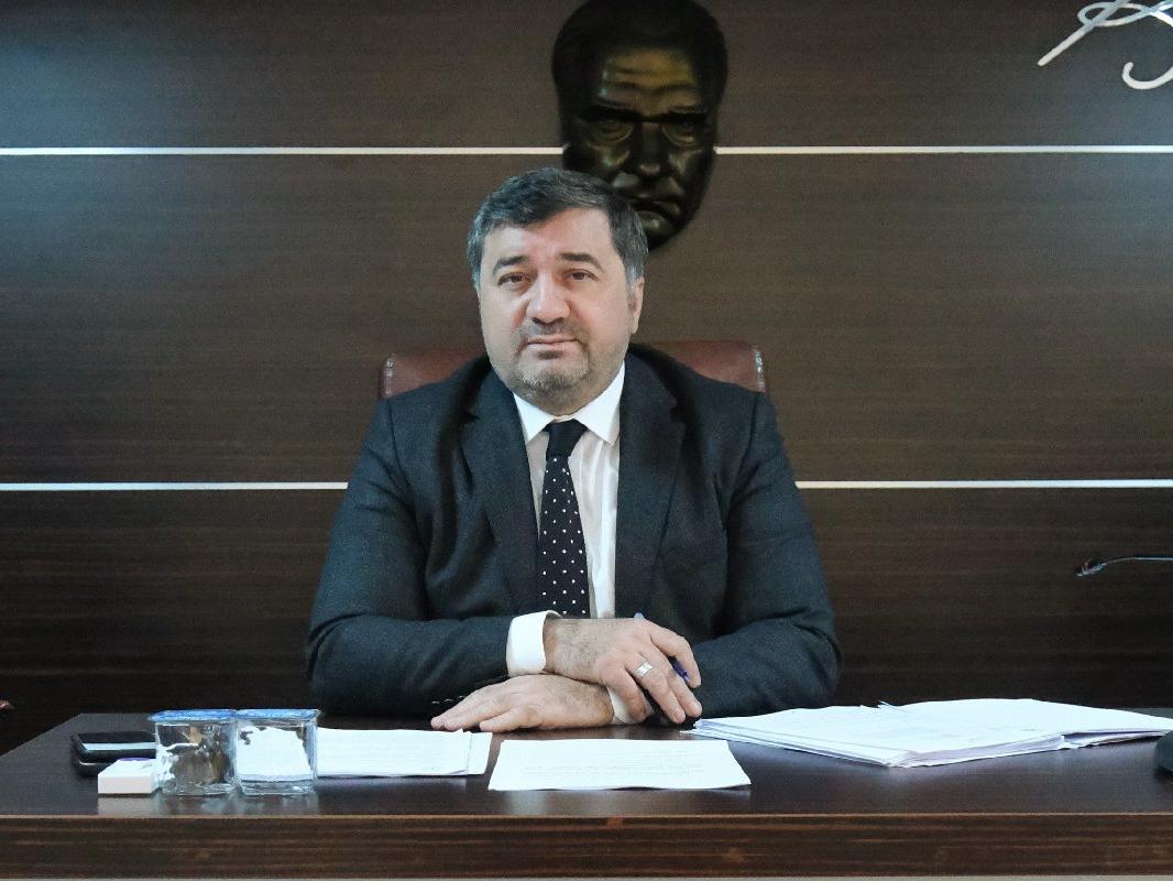 AKP'li belediye başkanı, mesai ücretlerini isteyen itfaiyecileri çöpçü yaptı