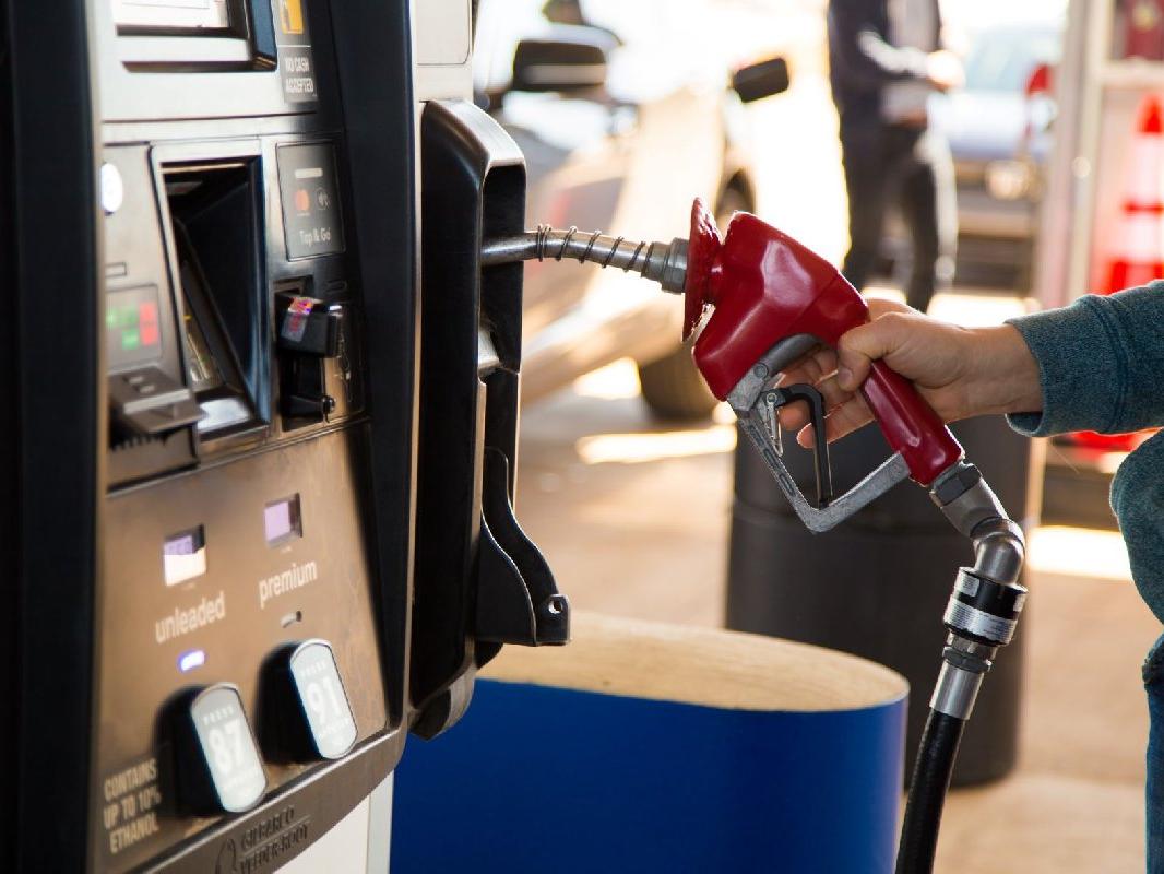ABD yükselen benzin fiyatlarına karşı harekete geçti: Vergi muafiyeti geliyor