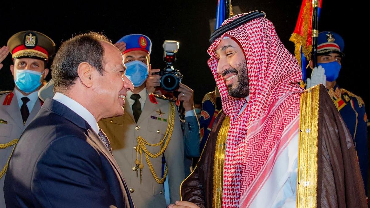 Prens Selman, Türkiye ziyareti öncesinde Mısır'da Sisi ile görüştü