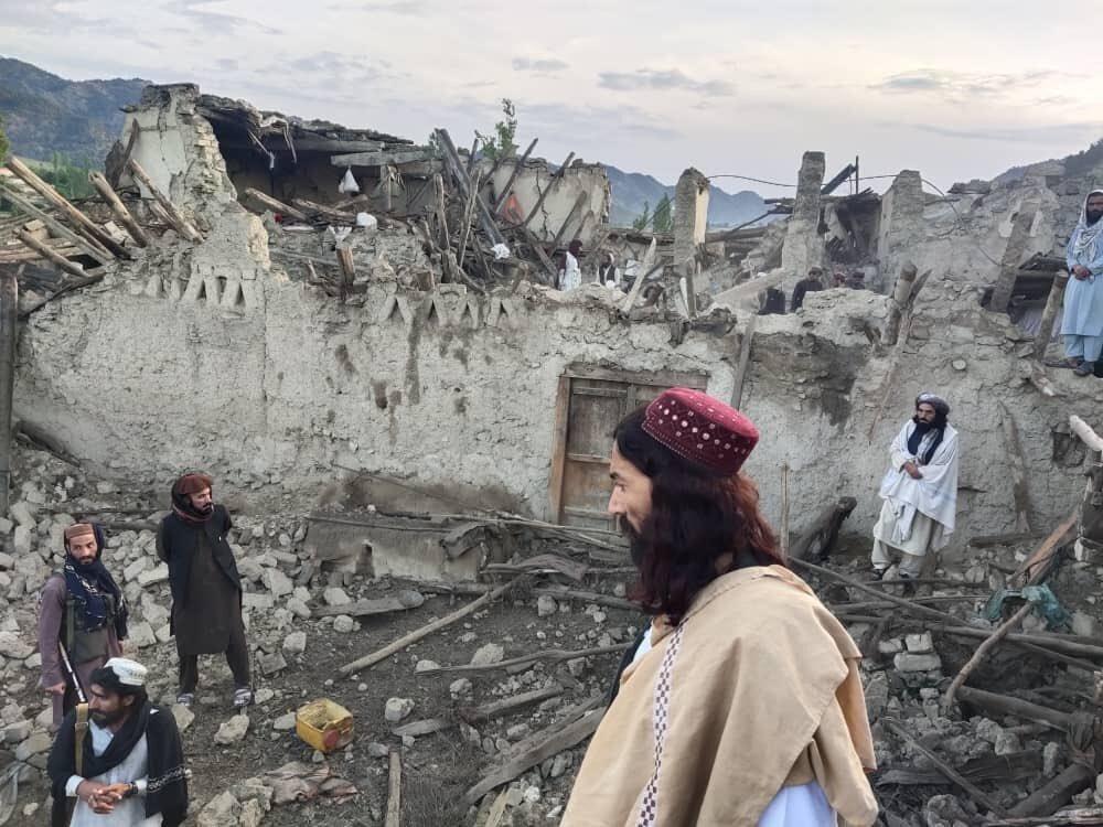 Afganistan'da 6,1 büyüklüğünde deprem: Ölü sayısı artıyor