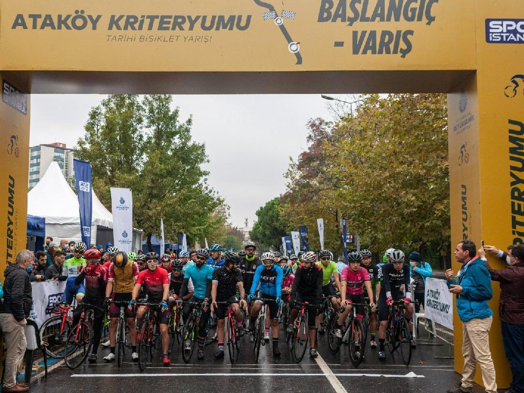 Bisiklet tutkunları Ataköy'de buluşuyor