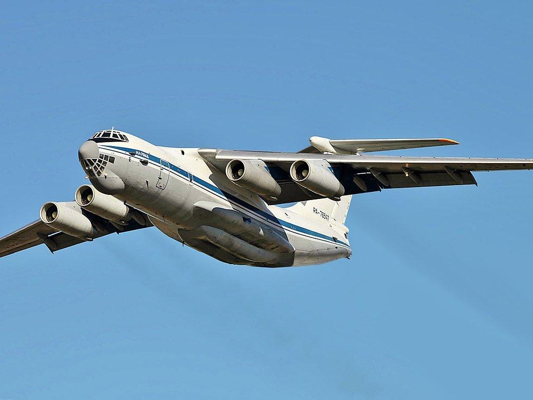 Rusya'da askeri nakliye uçağı sert iniş yaptı: 4 ölü