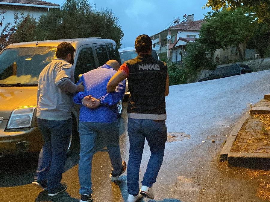 İstanbul’da şafak operasyonu: Çok sayıda gözaltı