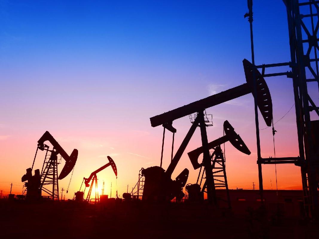 Petrolde yükseliş sürüyor: Gözler BAE ve Suudi Arabistan'da
