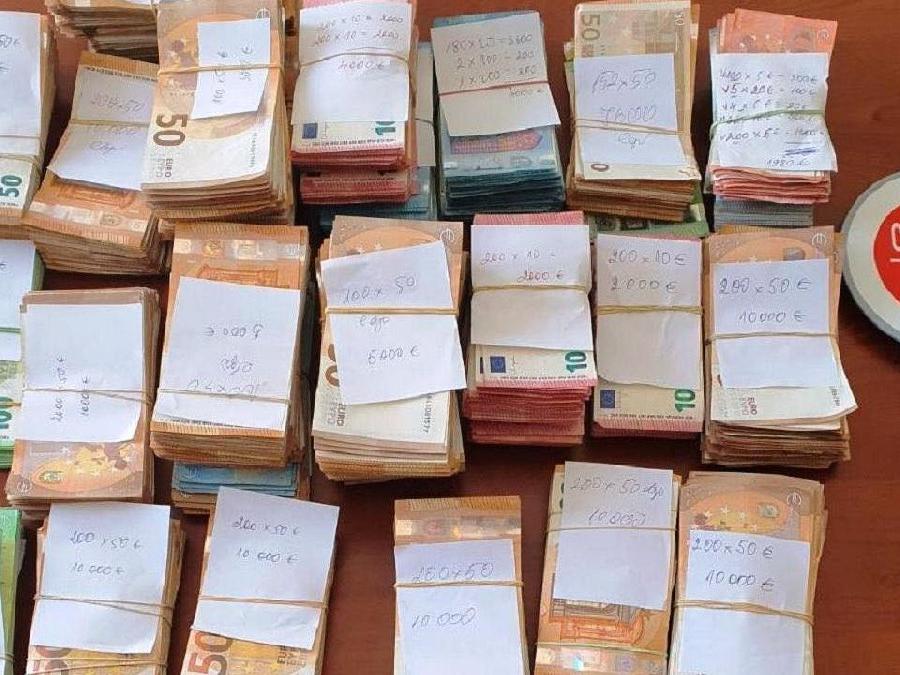 Sırbistan para basıyor: Türklerin milyonlarca Eurosuna el konuldu