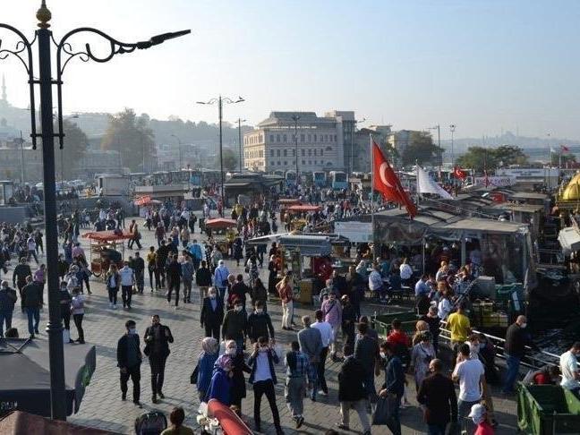 TTB Pandemi Çalışma Grubu Üyesi Yaman: Veriler gizlenerek halk tuzağa düşürülüyor