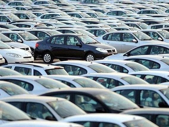 Otomobil satışlarında düşüş sürüyor