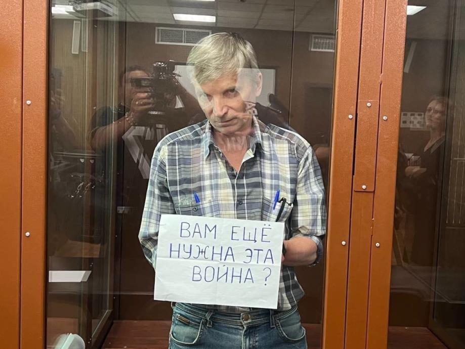 Ukrayna'nın işgaline 'savaş' diyen Rus politikacıya hapis cezası