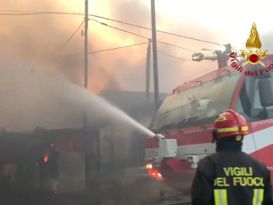 Roma'da korkutan yangın: Soruşturma başlatıldı