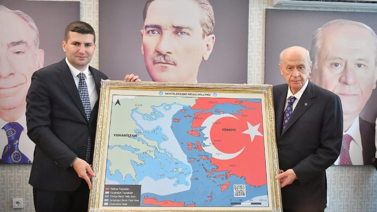 Devlet Bahçeli'nin fotoğrafı diplomatik kriz yarattı: Yunanistan-Türkiye arasında tansiyon yükseldi