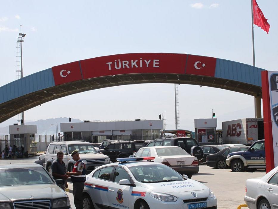 Türk vatandaşlarının ülkeye girişi yasaklandı!