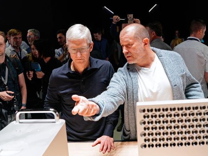 Apple, eski tasarımcısı Jony Ive ile yollarını tamamen ayırdı