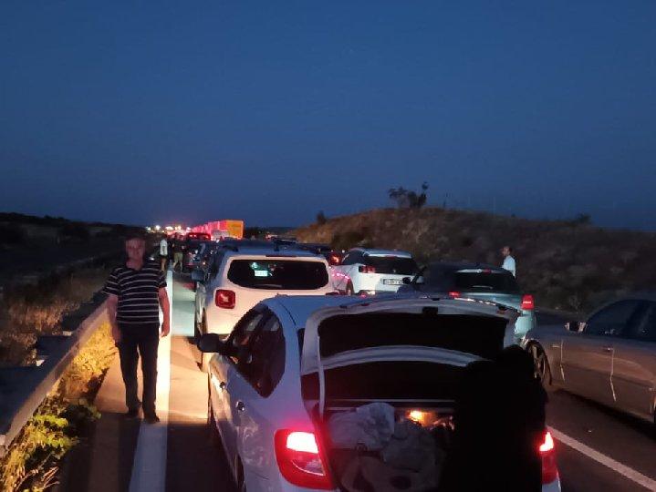 İpsala Sınır Kapısı'nda bayram dönüşü kilometrelerce araç kuyruğu
