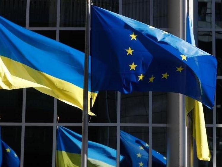 AB'den Ukrayna'ya 500 milyon euroluk ek askeri yardım