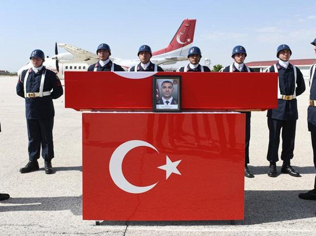 Şehit Uzman Çavuş Mustafa Bozkurt memleketine uğurlandı