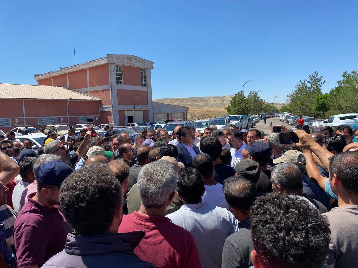 CHP'li Karasu'dan grev yapan 460 işçiye ziyaret