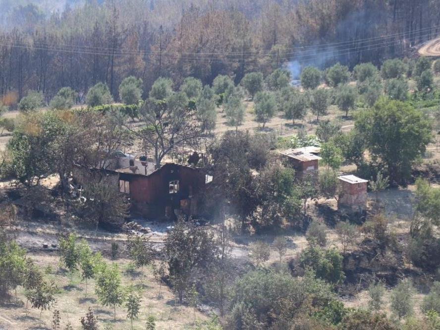 Manisa'daki orman yangınıyla ilgili 2 kişi tutuklandı
