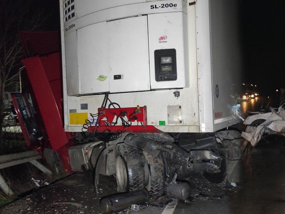 5 kişinin öldüğü kazada TIR şoförü serbest kaldı