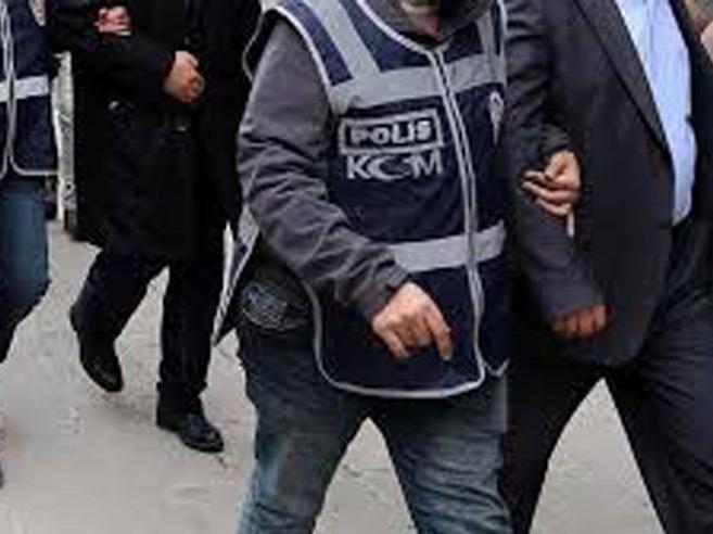 İzmir merkezli 18 ilde FETÖ operasyonu: 35 gözaltı kararı