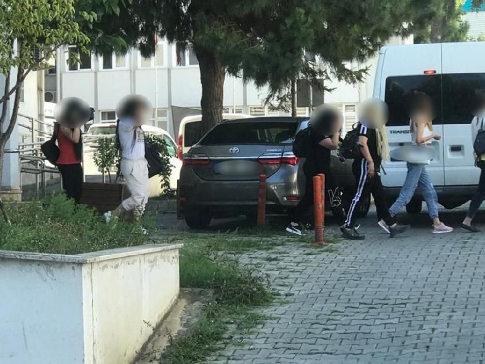 Trabzon'da otele fuhuş baskını: 18 gözaltı
