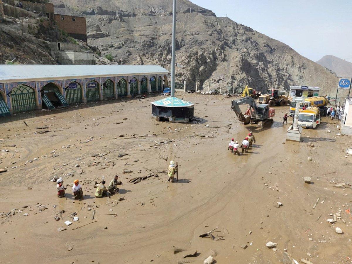 İran’daki sel felaketinin bilançosu ağırlaşıyor