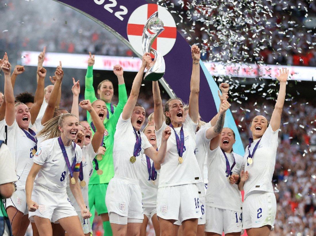 Almanya'yı yenen İngiltere şampiyon! | Avrupa Kadın Futbol Şampiyonası