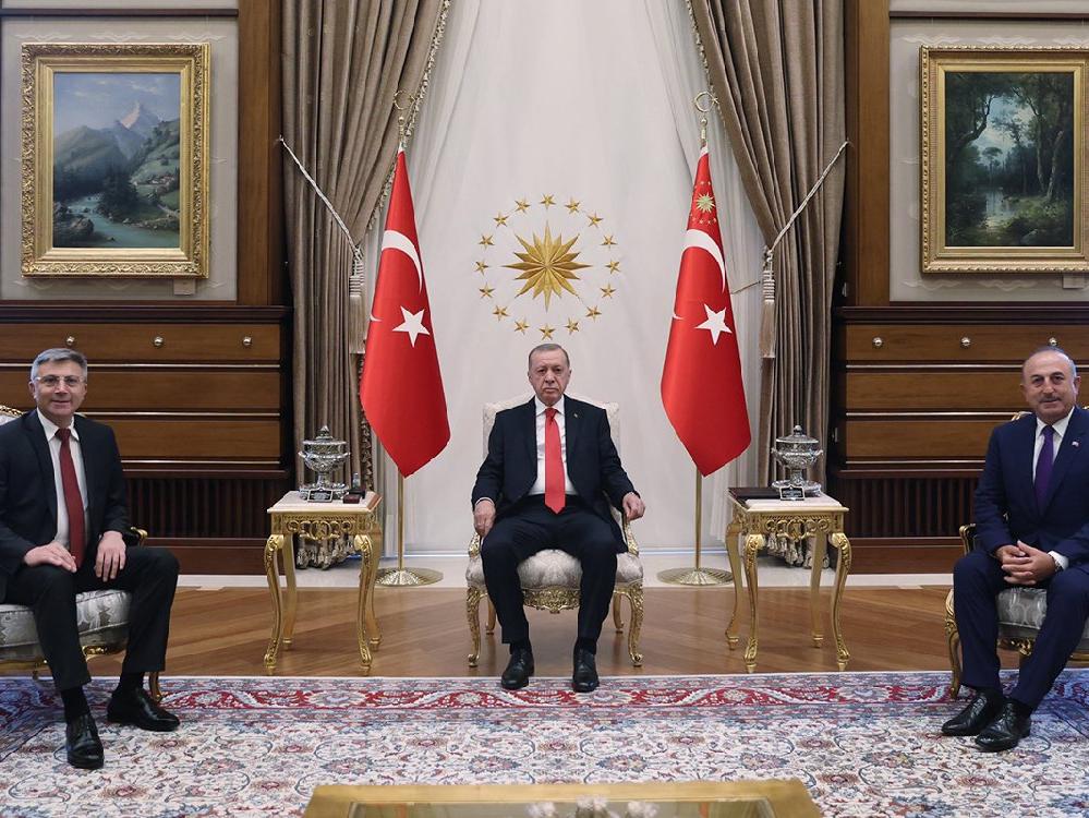 Erdoğan, Bulgaristan Hak ve Özgürlükler Partisi Genel Başkanı Karadayı'yla görüştü
