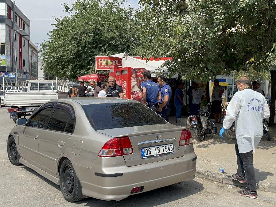 Gaziantep'te büfeye kurşun yağdırdılar! 1'i çocuk 2 yaralı