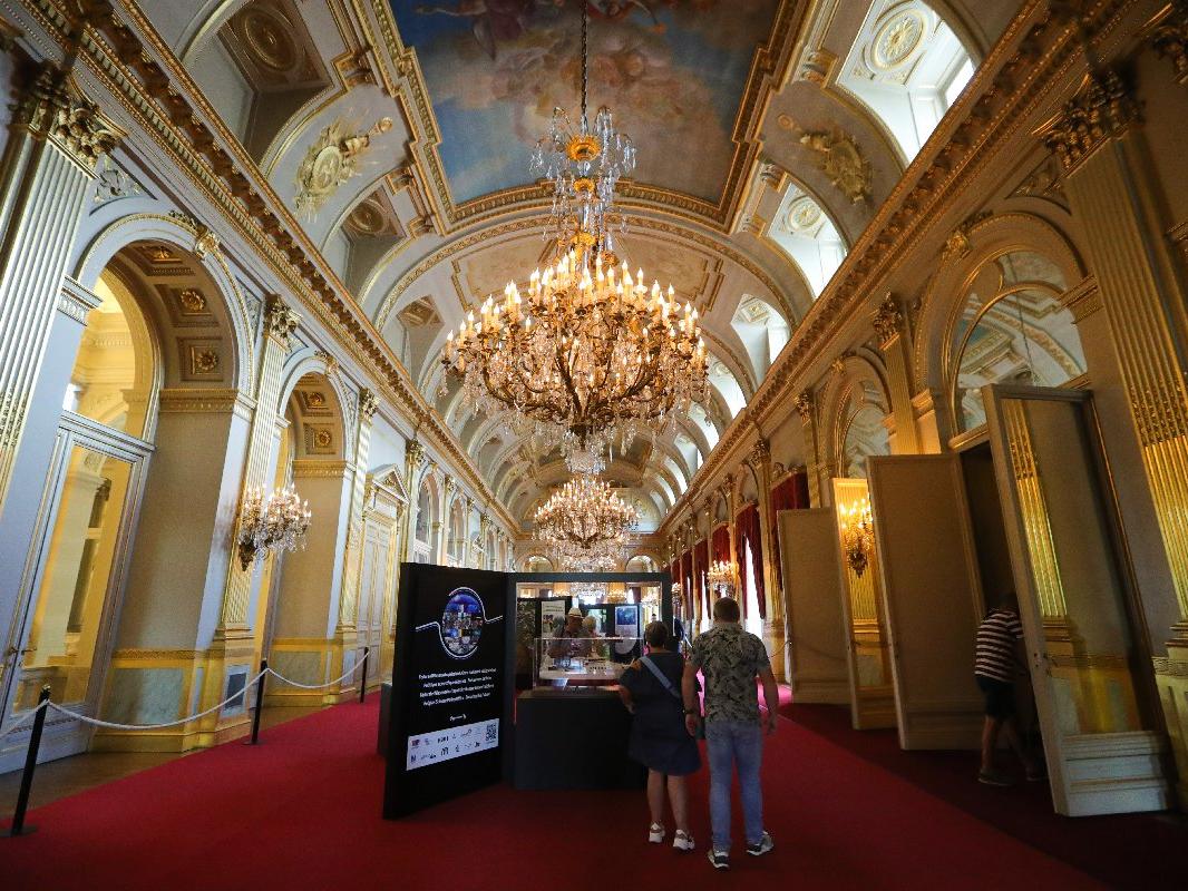 Belçika Kraliyet Sarayı, halkın ziyaretine açıldı