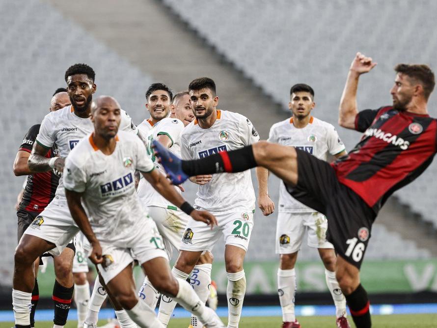 Alanyaspor, Karagümrük'ü 6 gollü maçta mağlup etti: 4-2